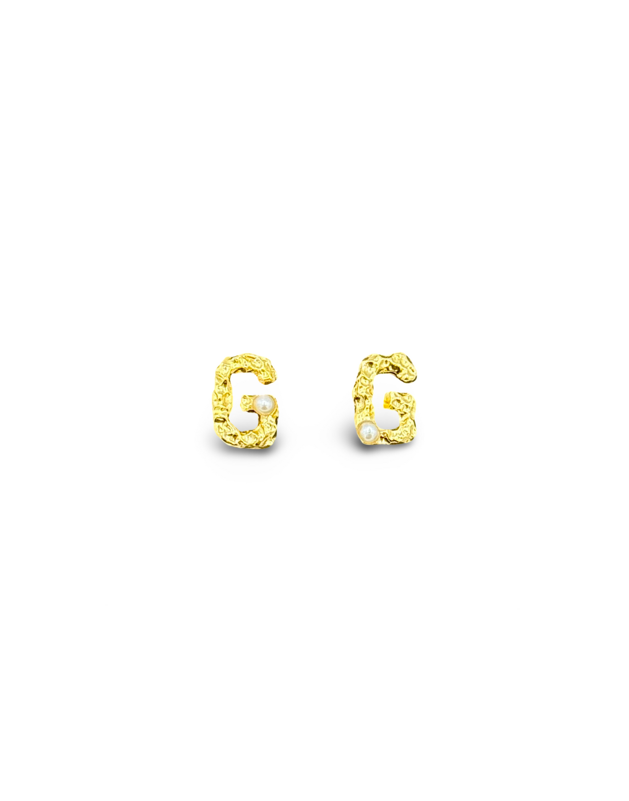 LES MERES THE PEARL LETTER EAR STUDS