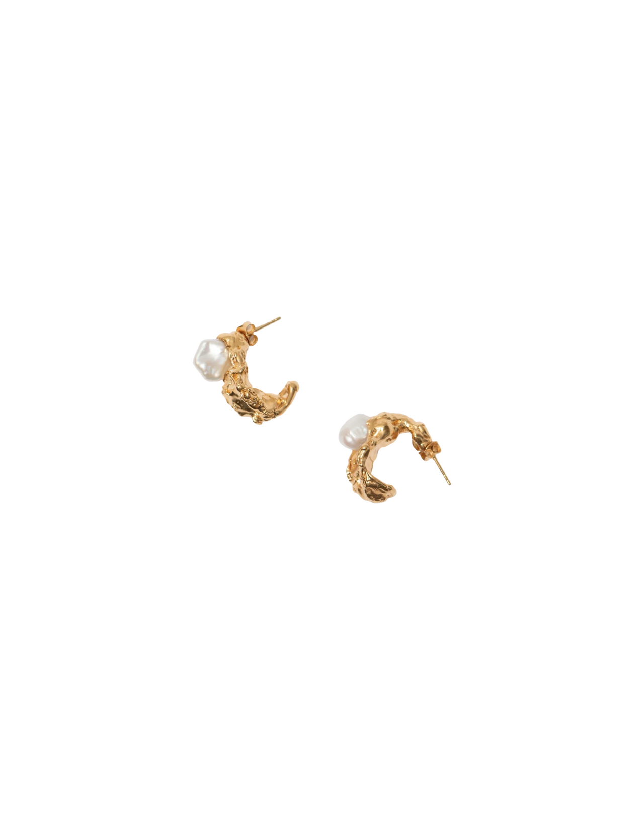 LES MERES THE ORGANIC HOOP PEARL EARRINGS